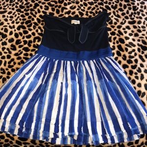 Amazing strapless Hollister dress